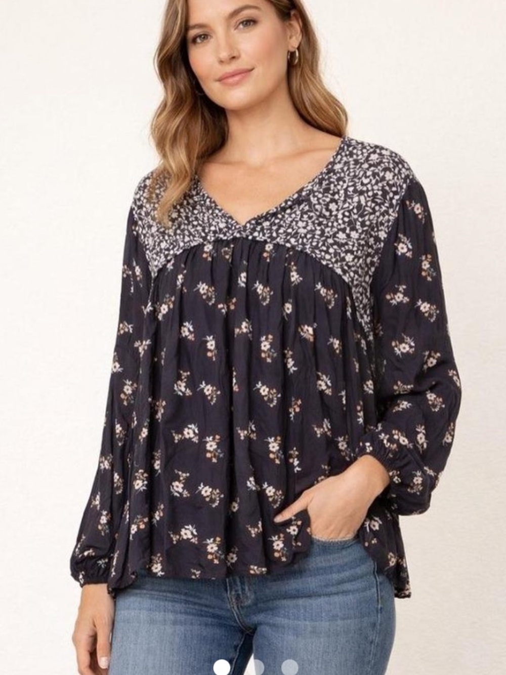 Matilda Jane Dark Gray Floral Flowy Top Sz L